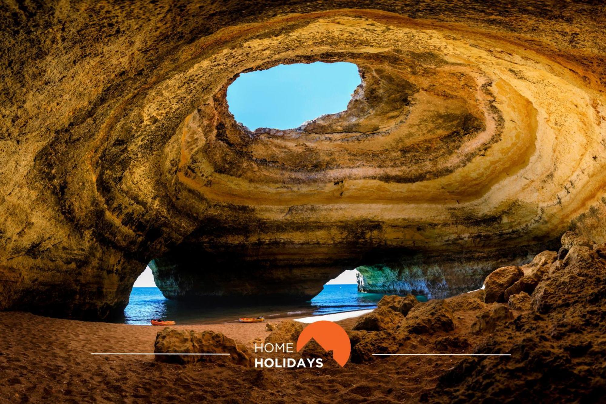 #003 By Holidays Holiday home *