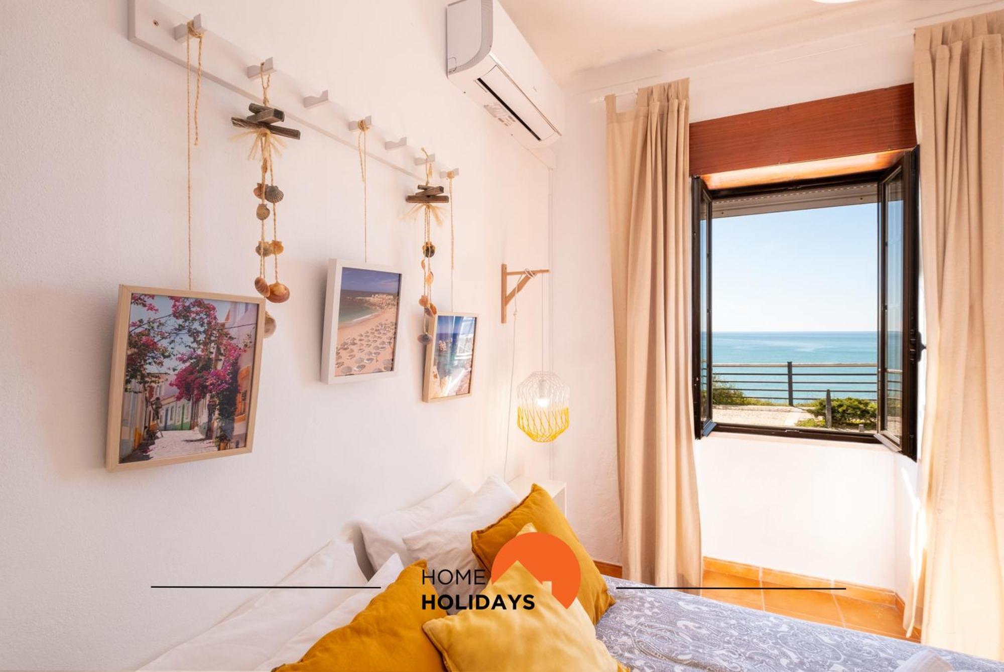 #003 By Holidays Holiday home